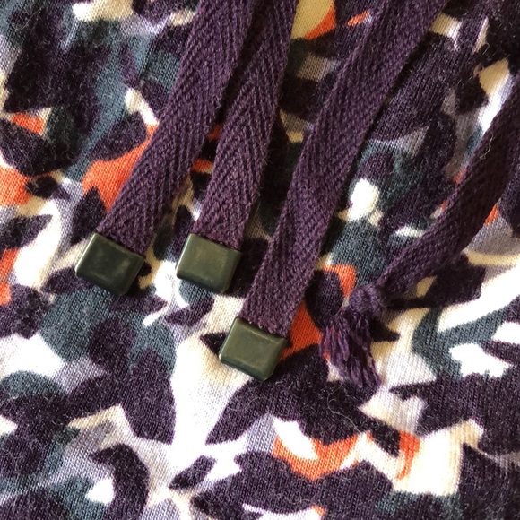 Easy lightweight gathered tie front dress - Picture 10 of 10